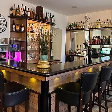 Dietrichsdorfer Hof Отель