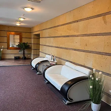 Dietrichsdorfer Hof Отель Киль