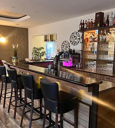 Dietrichsdorfer Hof Отель 3*