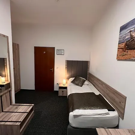 Отель Dietrichsdorfer Hof 3*