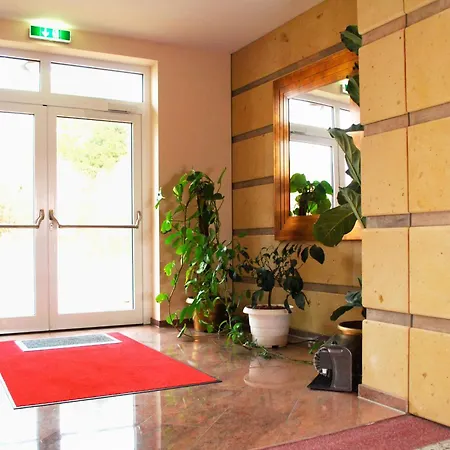 Отель Dietrichsdorfer Hof Киль