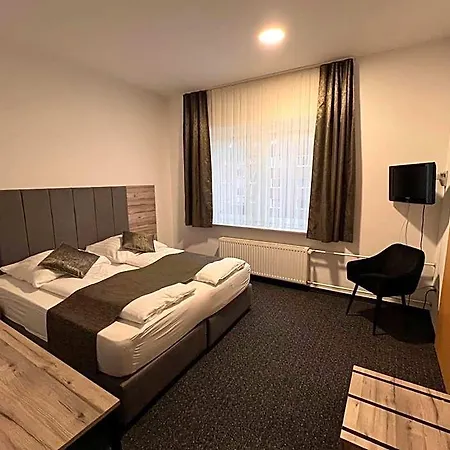 Dietrichsdorfer Hof Отель 3*