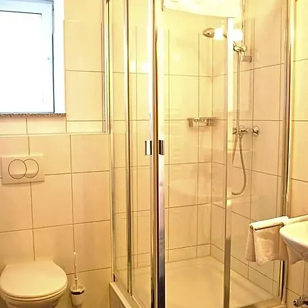 Dietrichsdorfer Hof Отель Киль