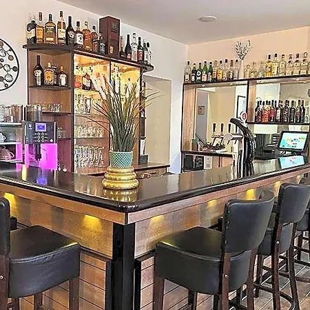 Dietrichsdorfer Hof 3* Киль